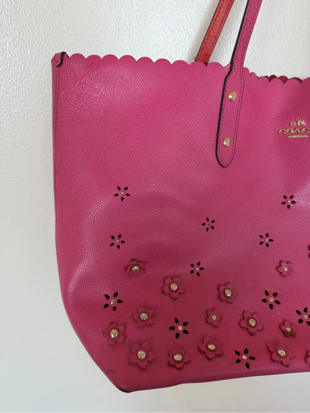 COACH Metro Fuschia Leather Tote w/ Floral Embellishments and Scalloped Top Edge